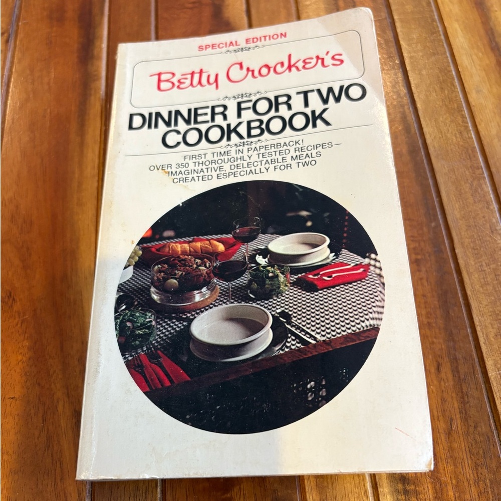Betty Crocker Special Edition Vintage Dinner for Two Cookbook